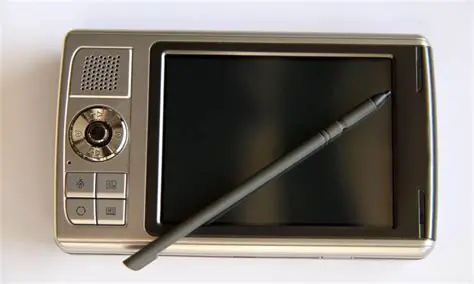 PalmPilot device with a serial port