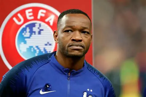 Steve Mandanda : L\'Icône des Gardiens, Un Parcours Légendaire et Son Impact sur le Football Français